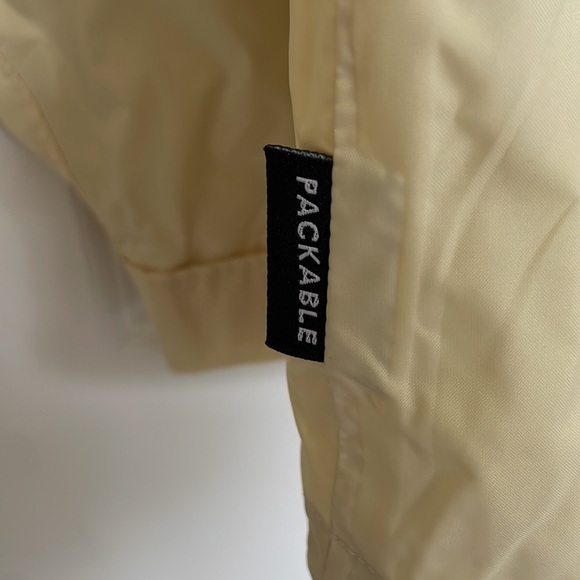 Columbia Sportswear Women’s Omni-Tech Waterproof Breathable Jacket Pale Yellow L - Picture 8 of 9